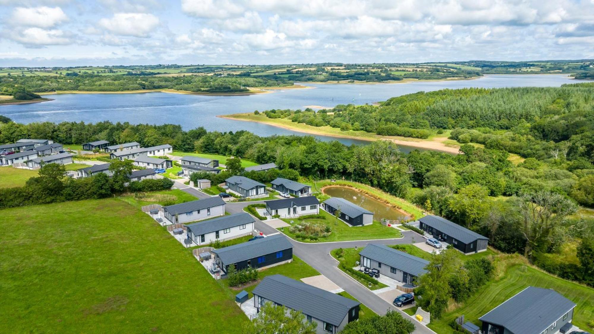 Rose Lodge, 21 Roadford Lake Lodges Lifton Exterior photo